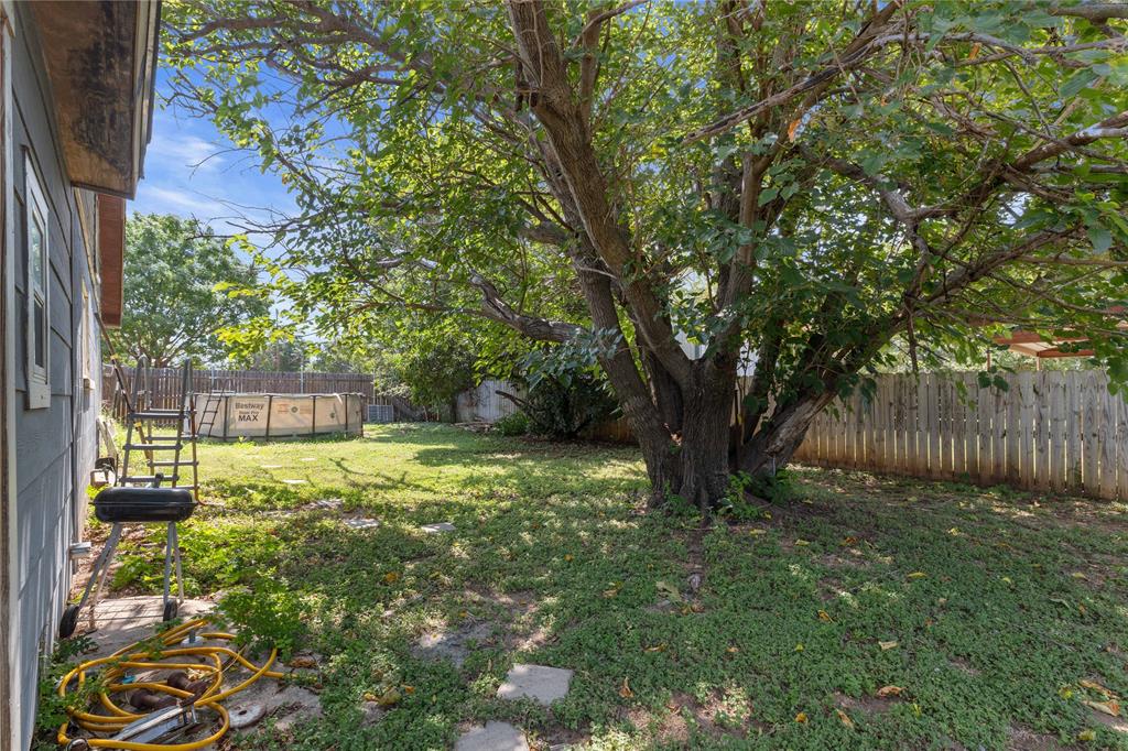505 Willis Street Property Photo 26