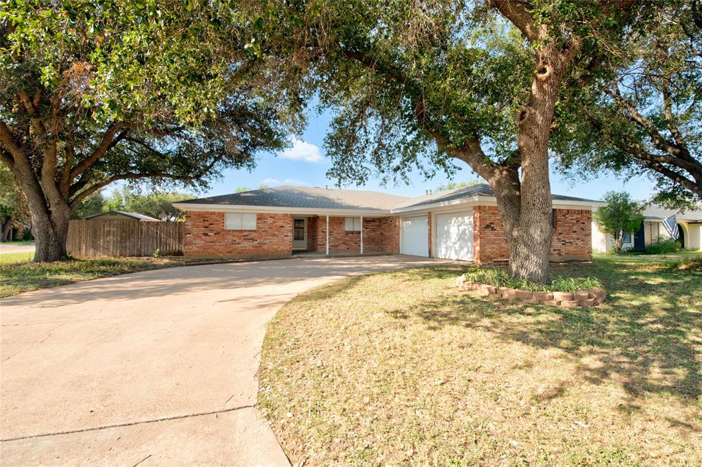 3125 Winterhawk Drive Property Photo 4