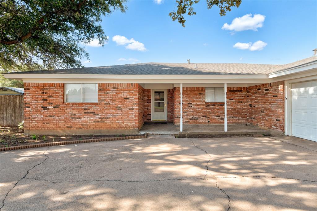 3125 Winterhawk Drive Property Photo 5