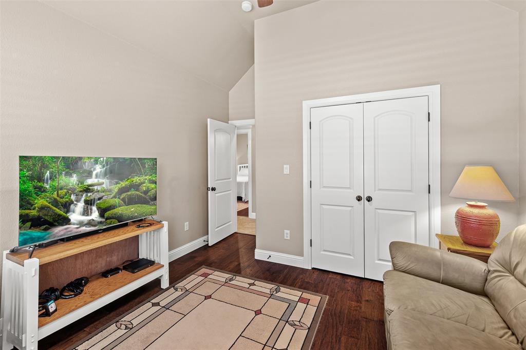 427 River Bank Lane Property Photo 26