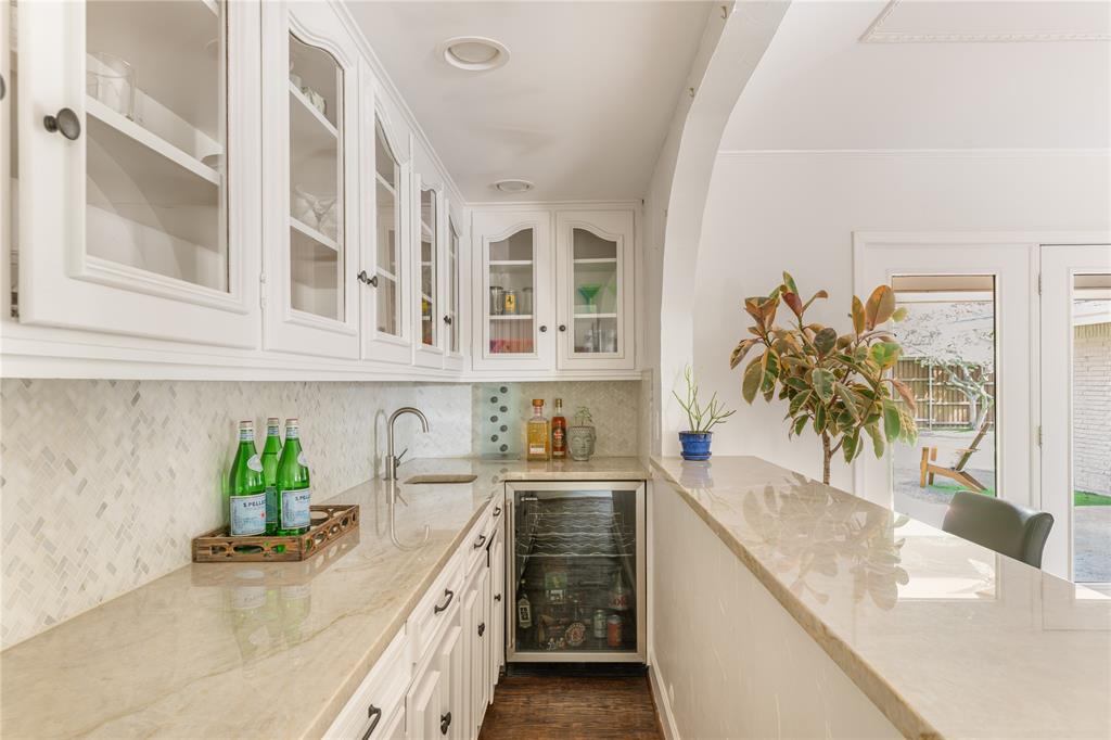 7077 Joyce Way Property Photo 14