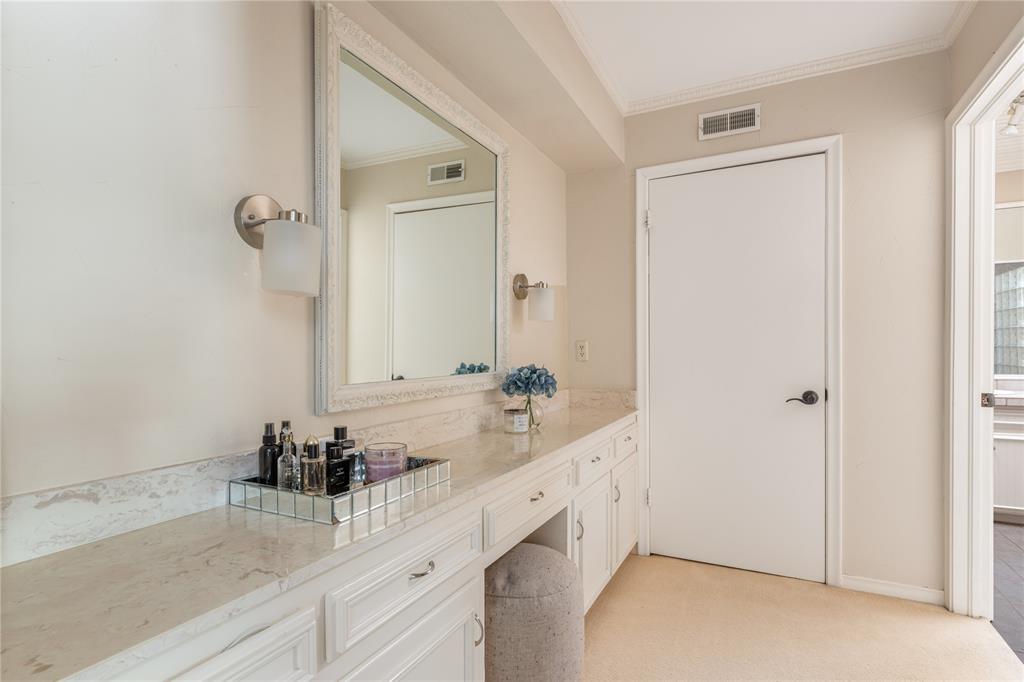 7077 Joyce Way Property Photo 16