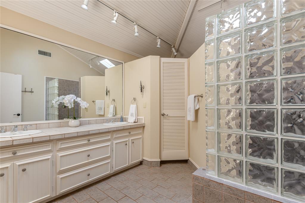 7077 Joyce Way Property Photo 17