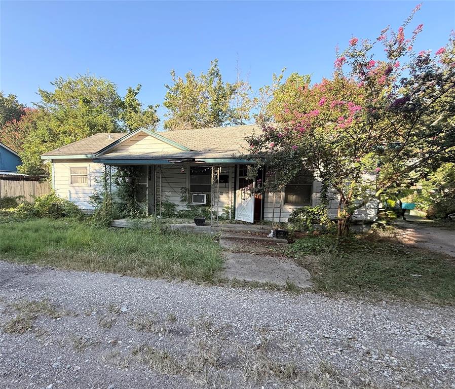 1307 Forest Lane Property Photo 1