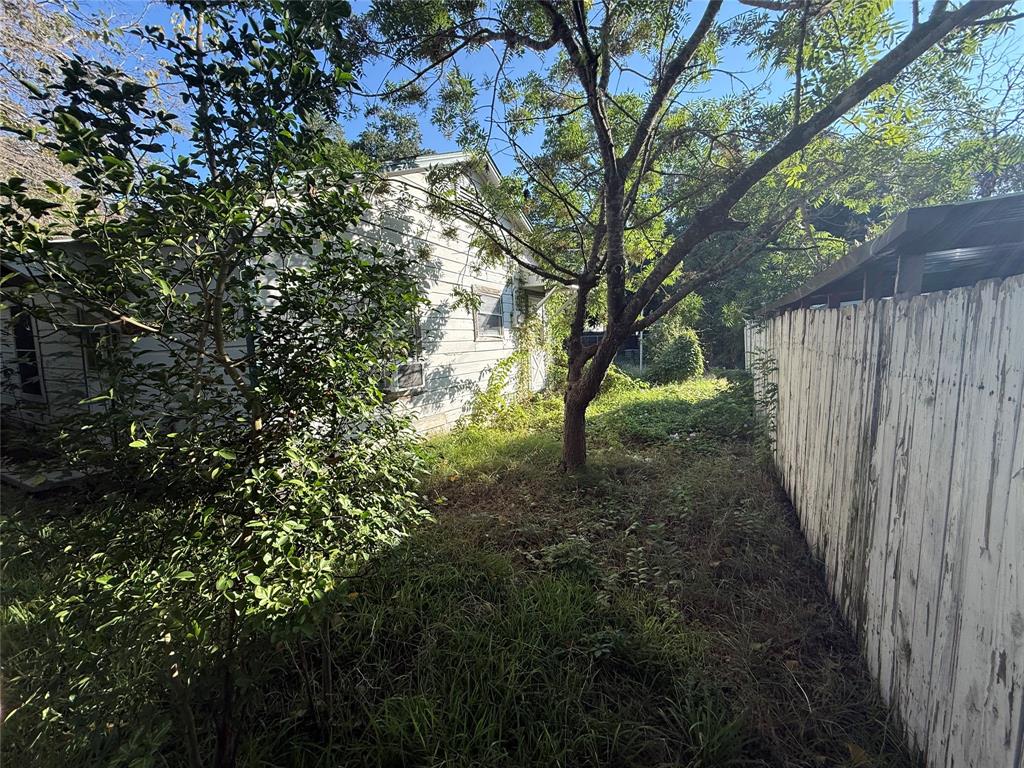 1307 Forest Lane Property Photo 4
