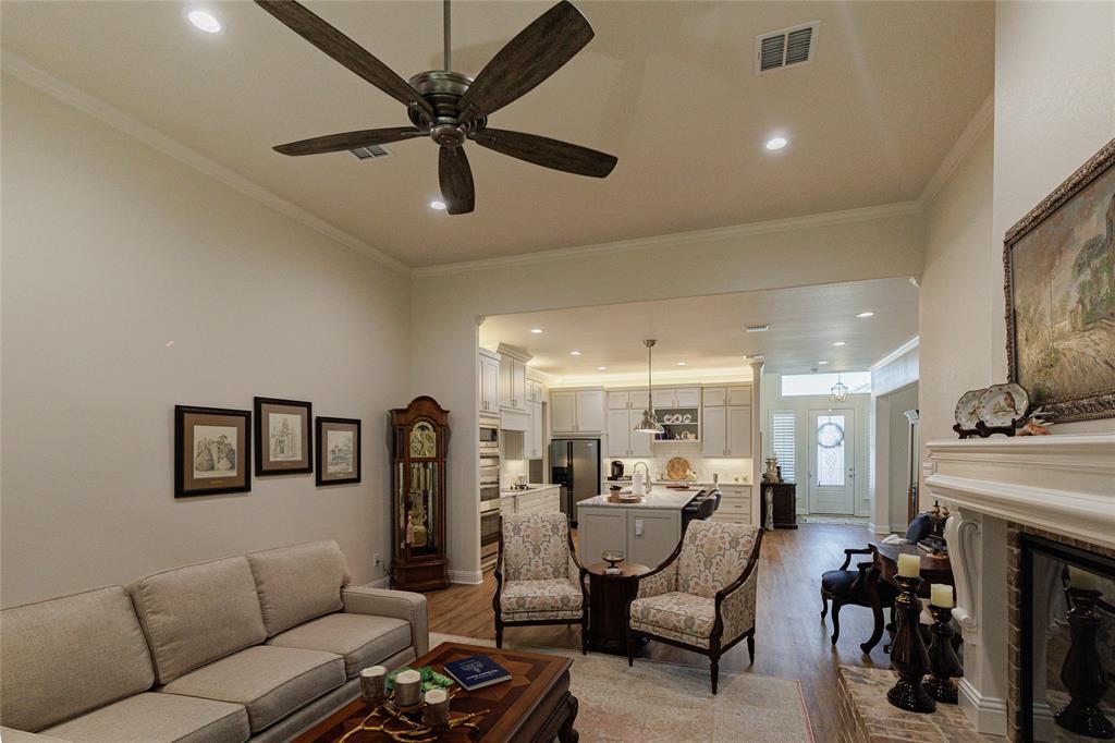 213 Windy Glen Drive Property Photo 17
