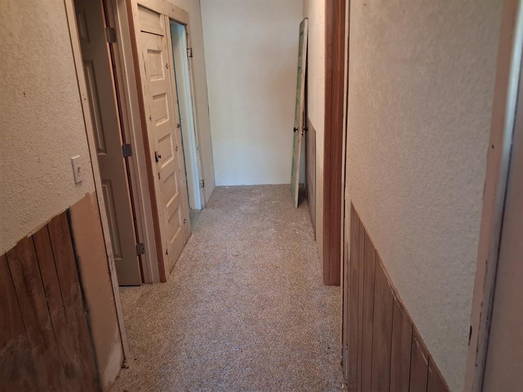310 N Trinity Street Property Photo 13