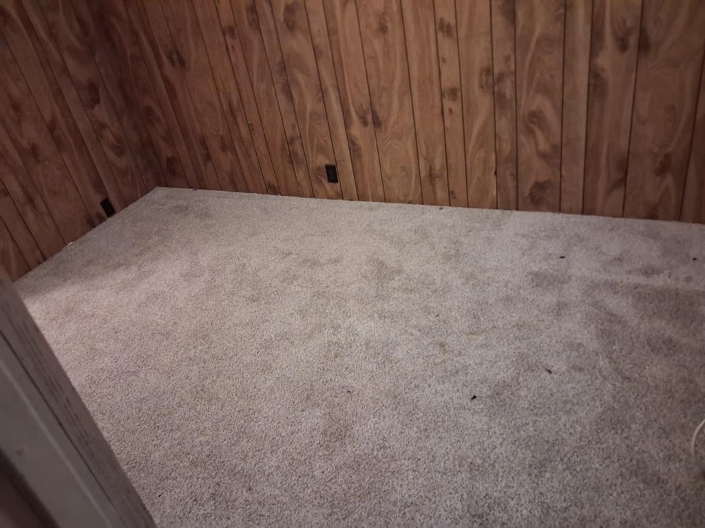 310 N Trinity Street Property Photo 16