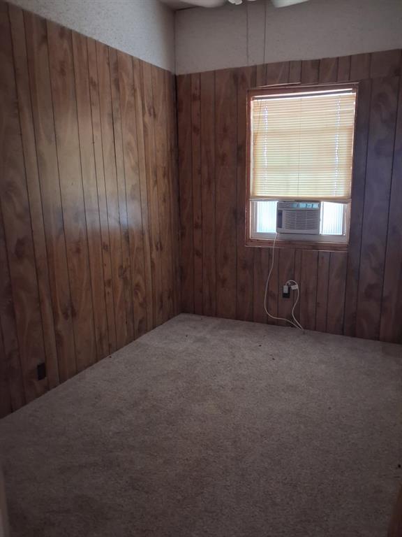 310 N Trinity Street Property Photo 18