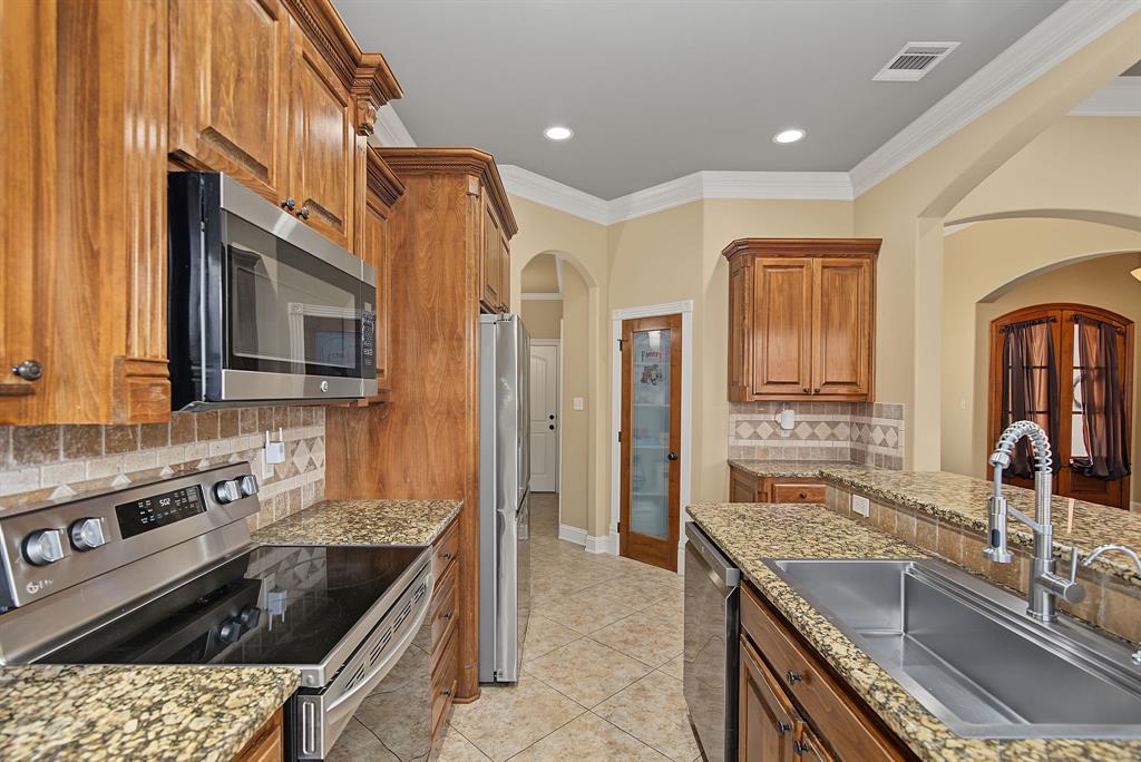 1208 Pontchartrain Court Property Photo 10