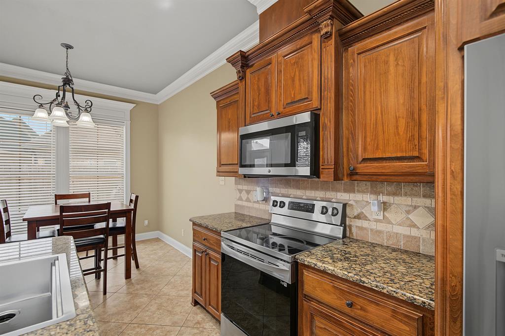 1208 Pontchartrain Court Property Photo 11