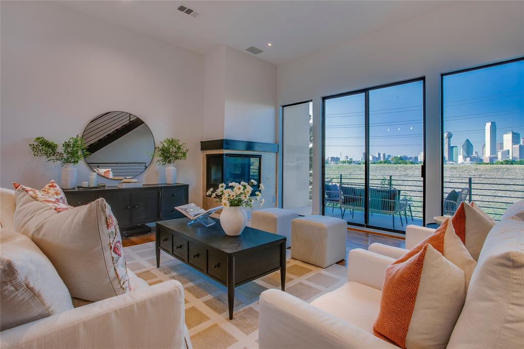 433 Trinity River Circle Property Photo 7