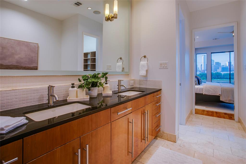 433 Trinity River Circle Property Photo 24