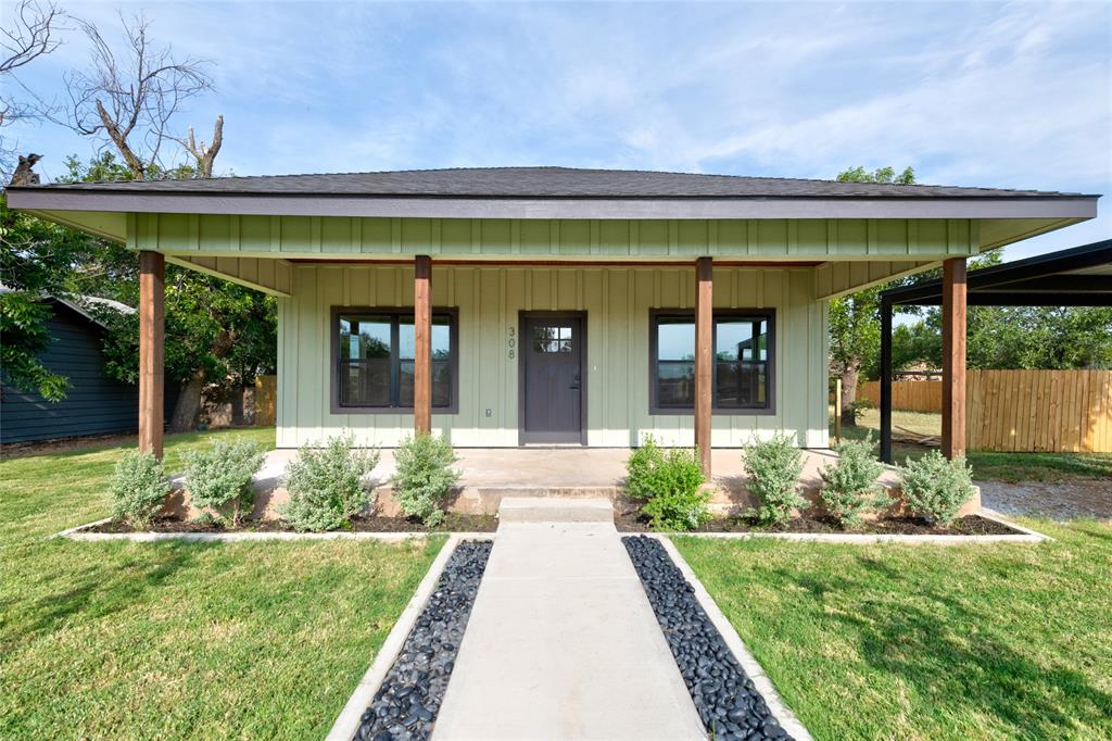 308 Yucca Property Photo 4
