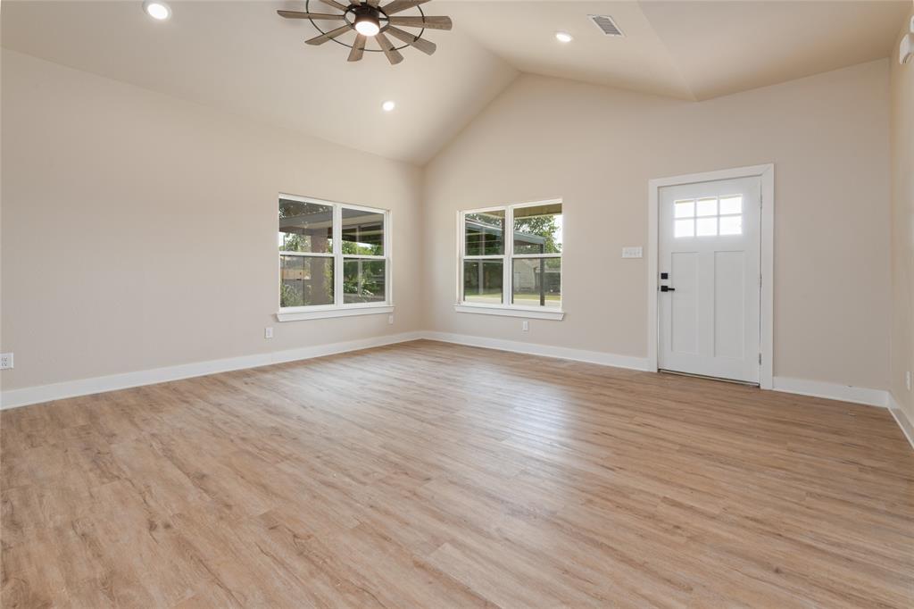 308 Yucca Property Photo 11