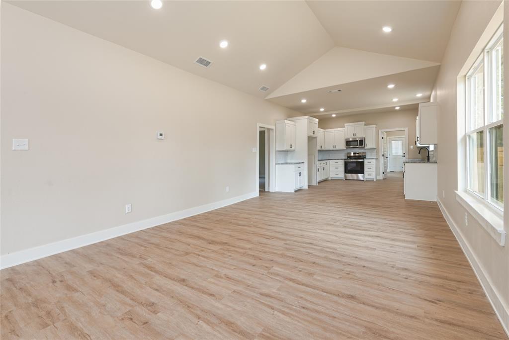 308 Yucca Property Photo 12