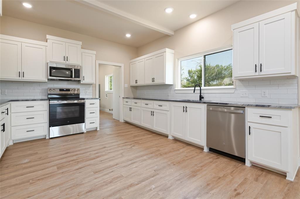 308 Yucca Property Photo 16