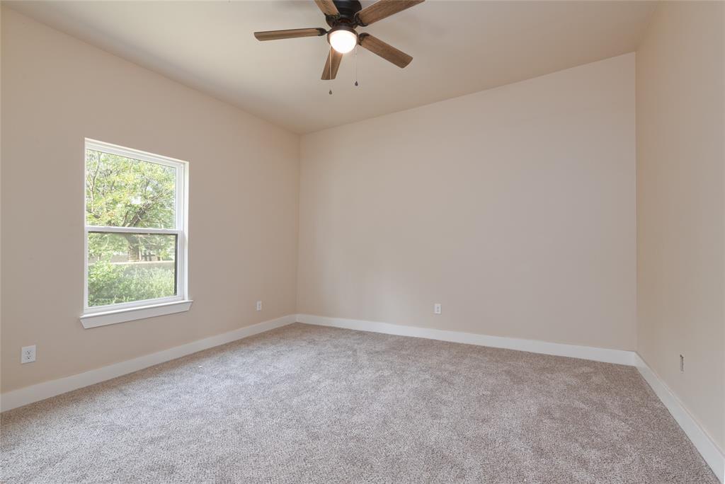 308 Yucca Property Photo 28
