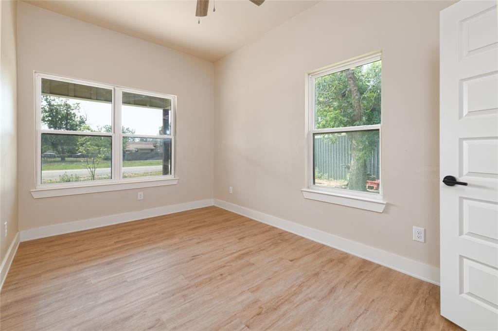 308 Yucca Property Photo 34