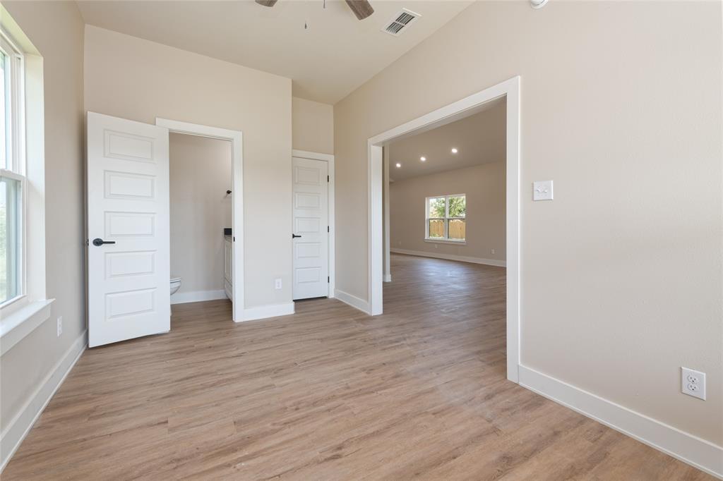 308 Yucca Property Photo 35