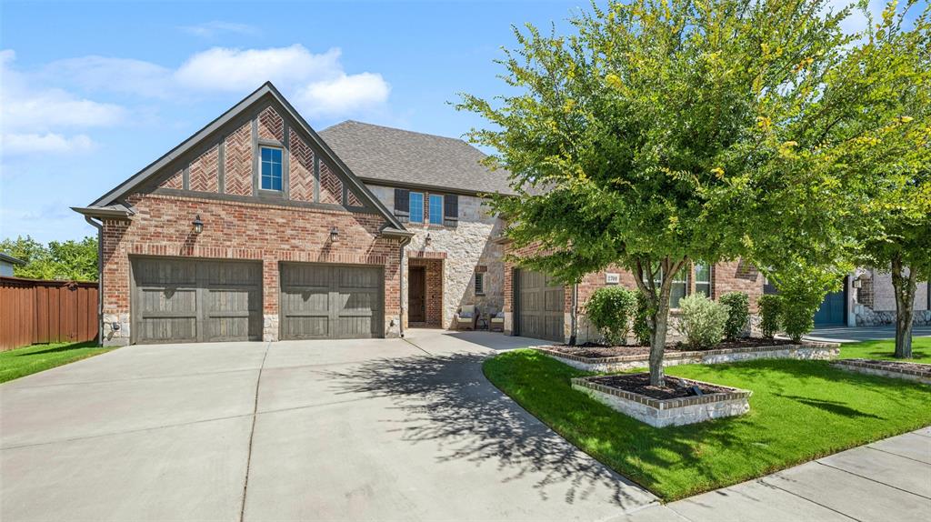 2700 Castlebridge Property Photo 1