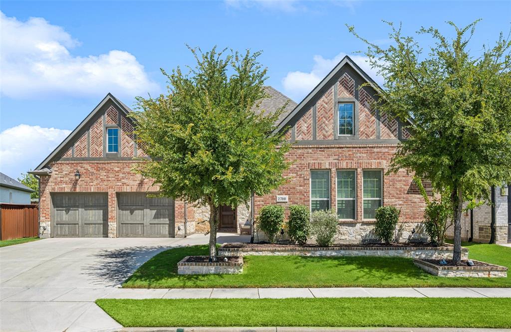 2700 Castlebridge Property Photo 2