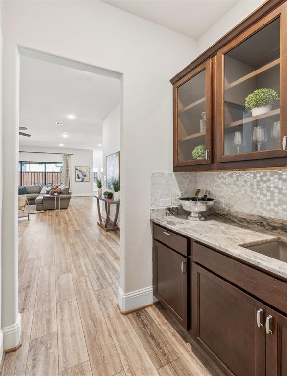 2700 Castlebridge Property Photo 13