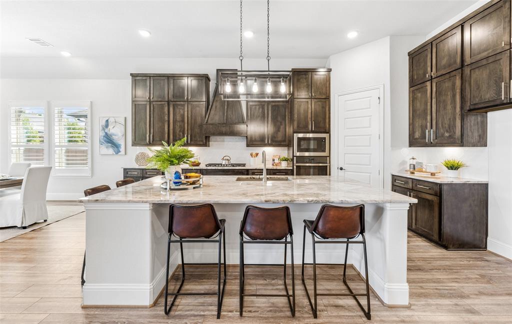 2700 Castlebridge Property Photo 15