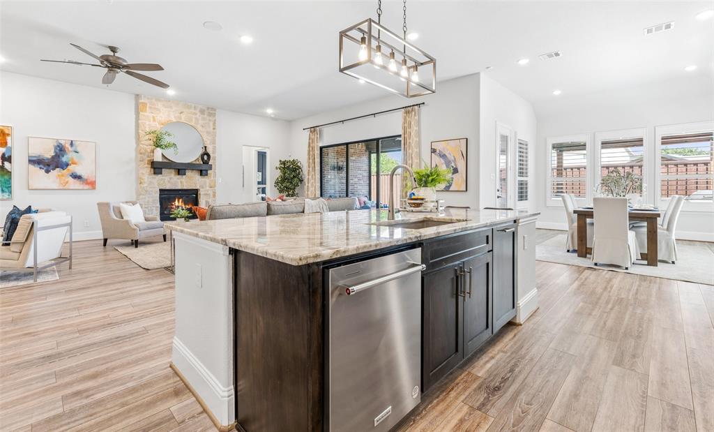 2700 Castlebridge Property Photo 18