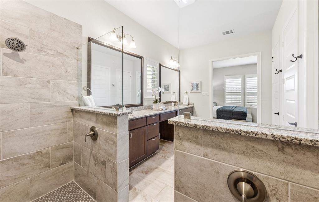 2700 Castlebridge Property Photo 26