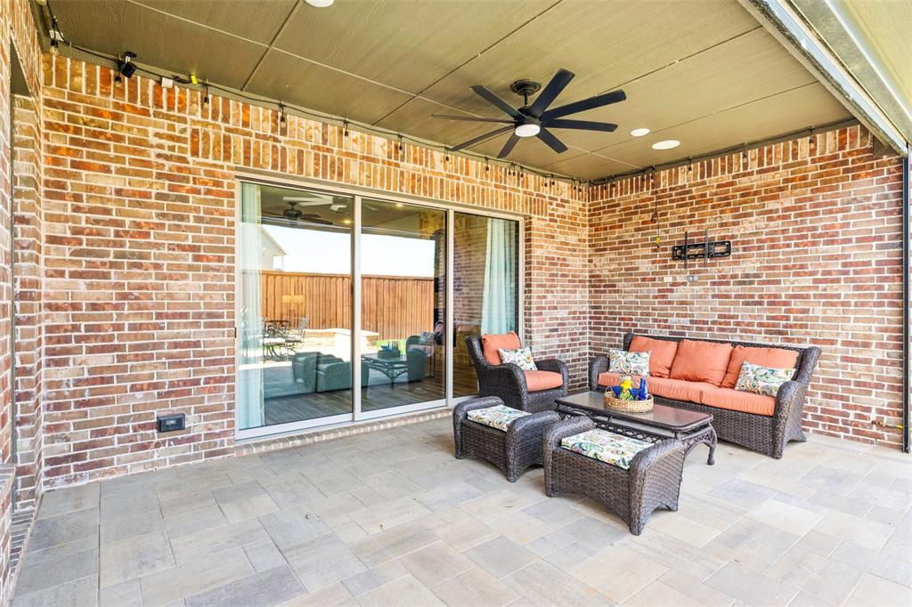 2700 Castlebridge Property Photo 34
