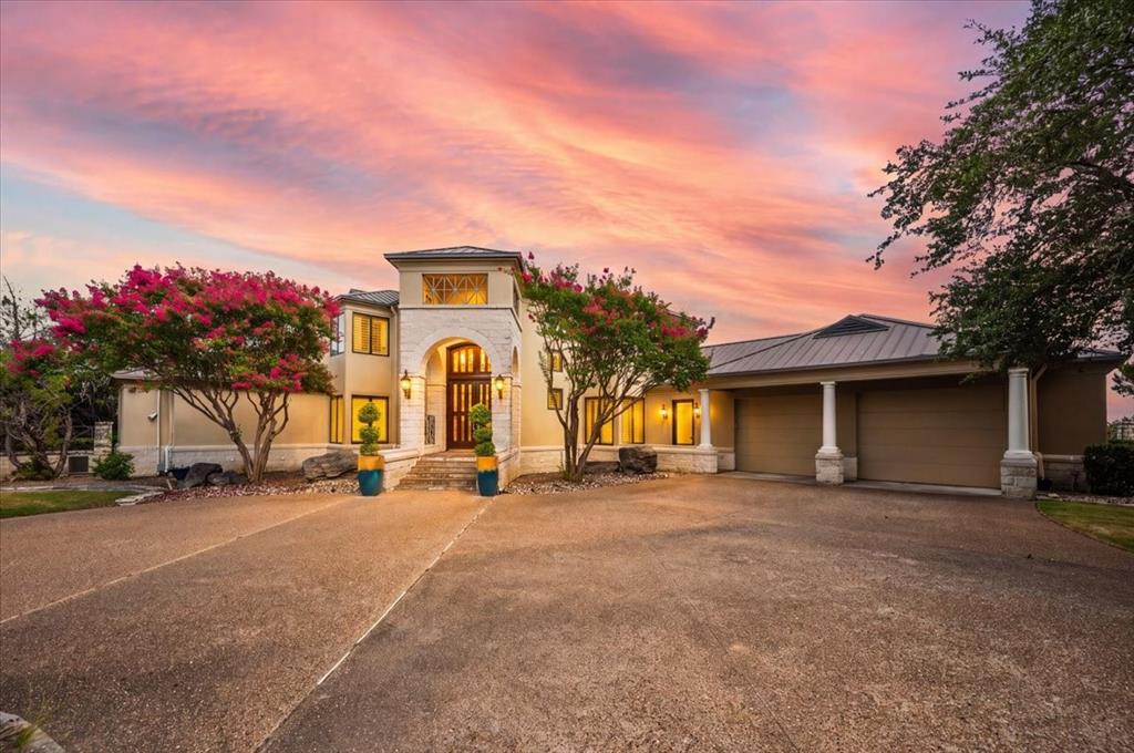 200 Falcon Ridge Property Photo 4