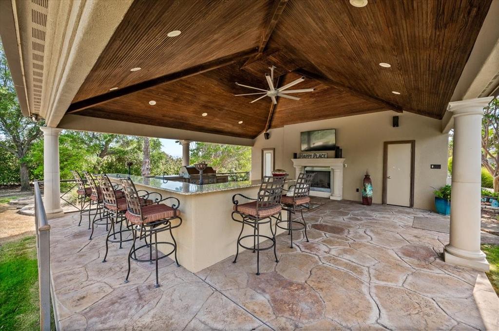 200 Falcon Ridge Property Photo 8