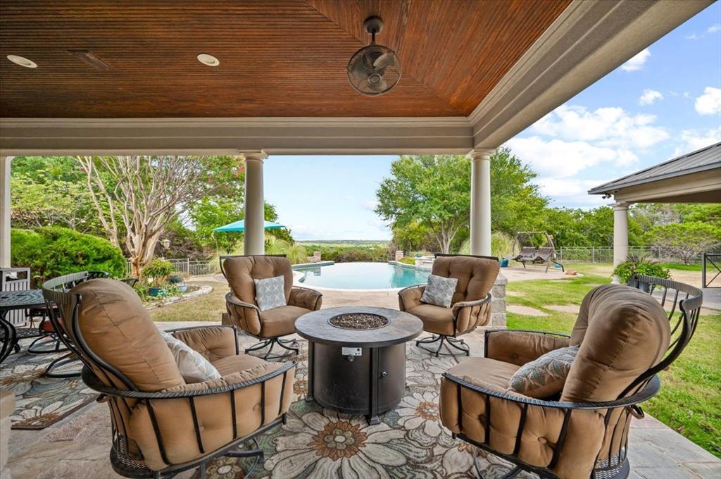 200 Falcon Ridge Property Photo 9