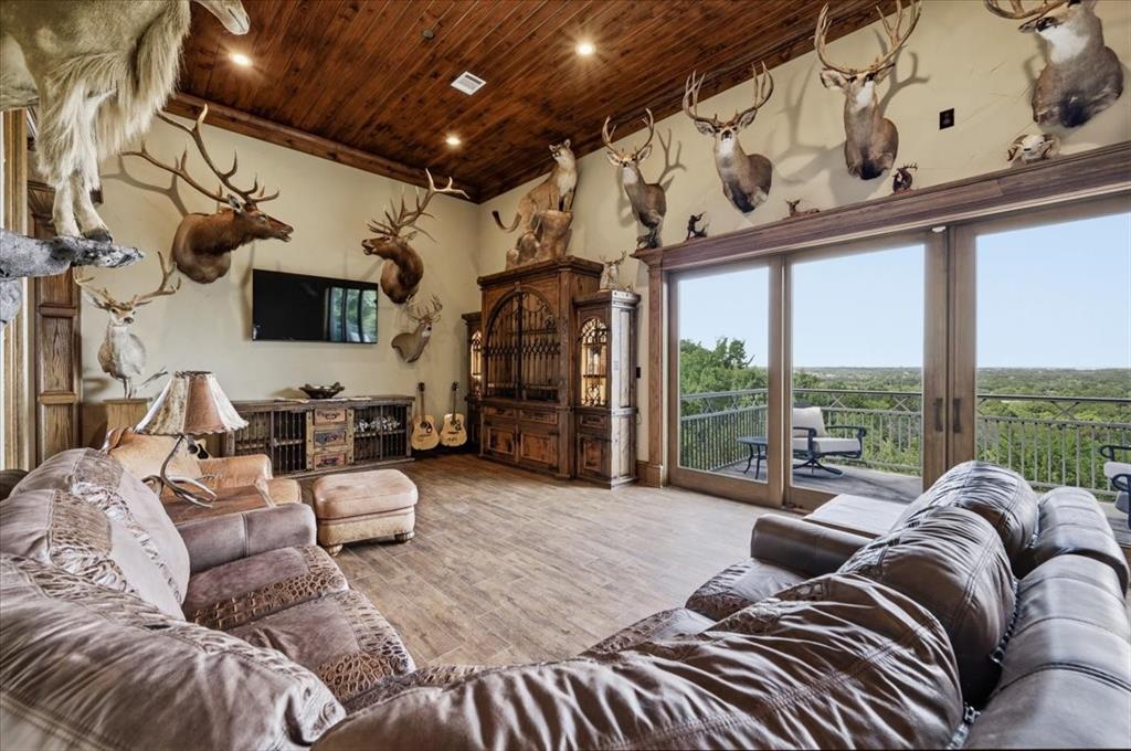 200 Falcon Ridge Property Photo 22