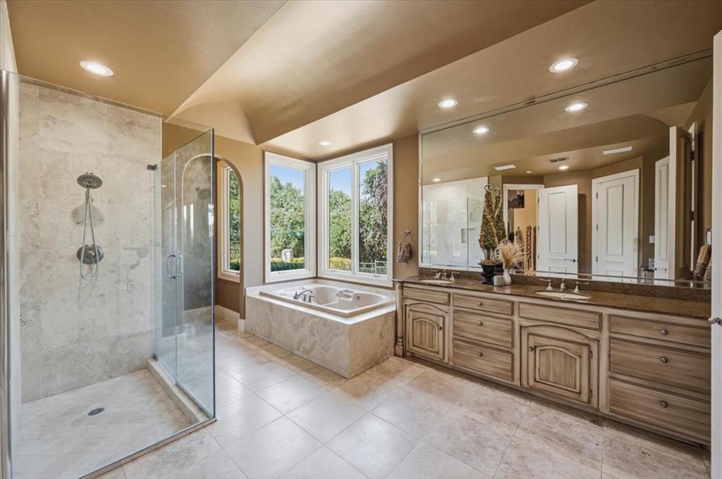 200 Falcon Ridge Property Photo 28