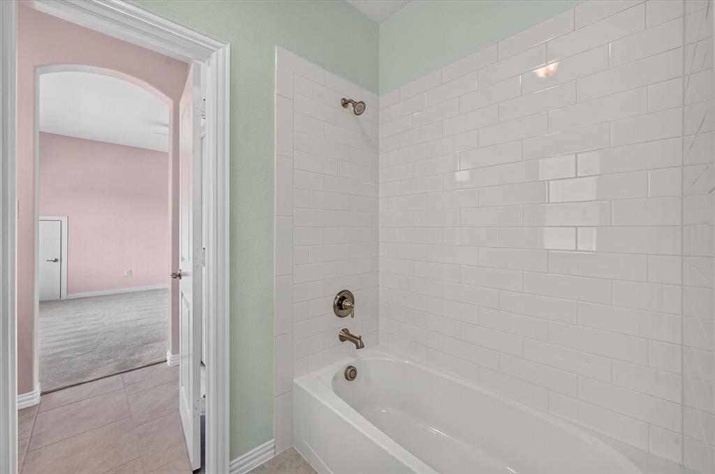 13683 Fernando Road Property Photo 29