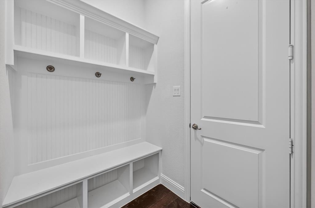 13683 Fernando Road Property Photo 39
