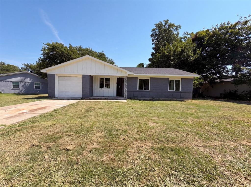 2505 Plaza Street Property Photo 1