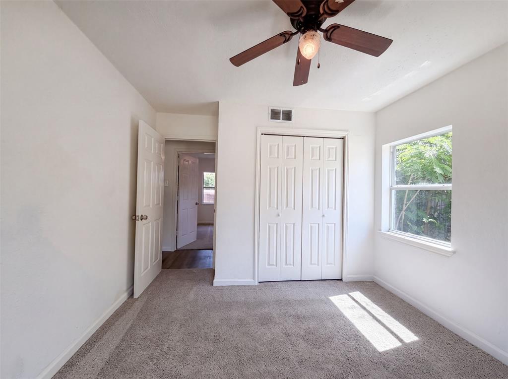 2505 Plaza Street Property Photo 13