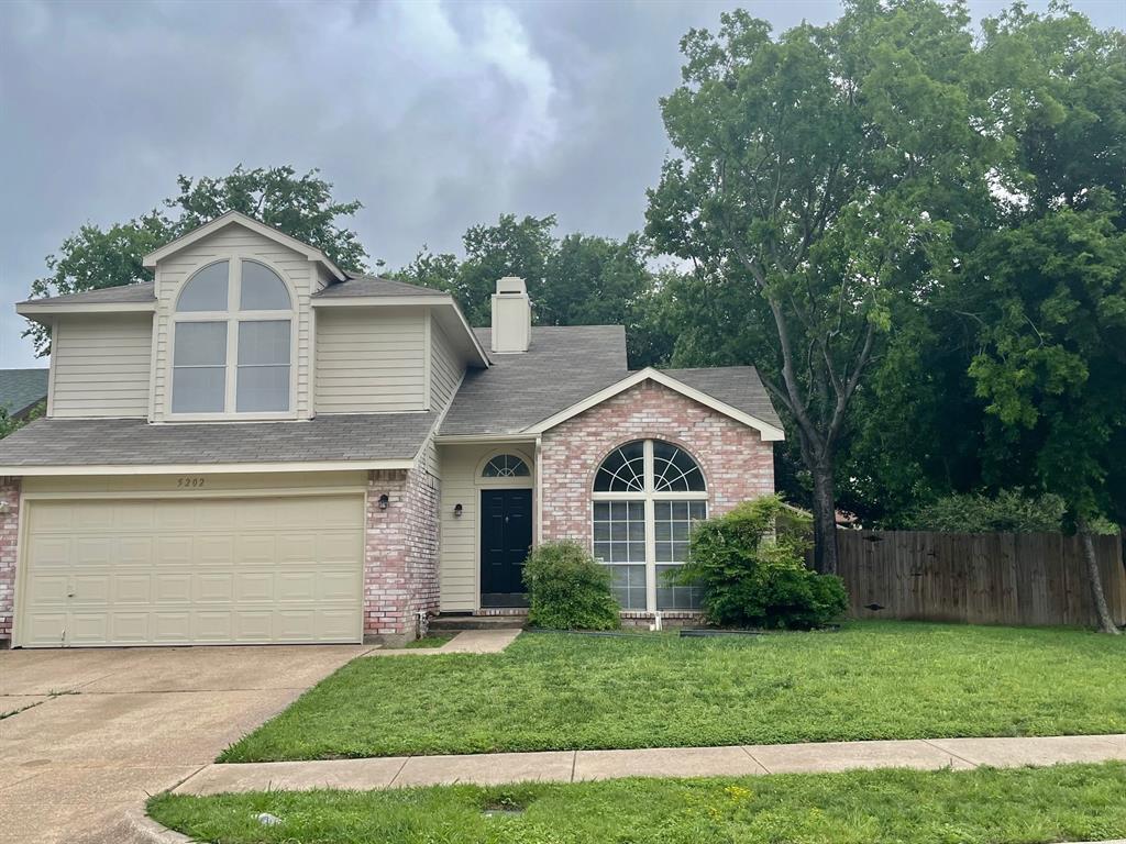 5202 Sherburne Drive Property Photo 1