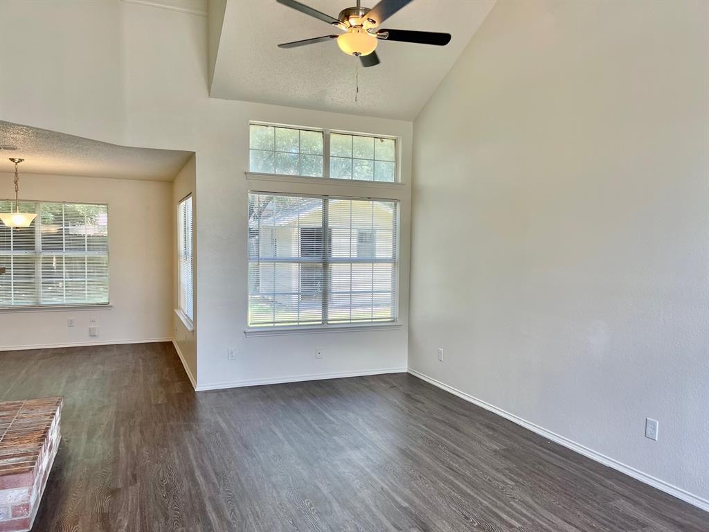 5202 Sherburne Drive Property Photo 5