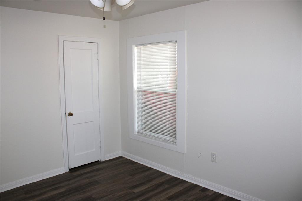 3712 Leland Avenue Property Photo 9