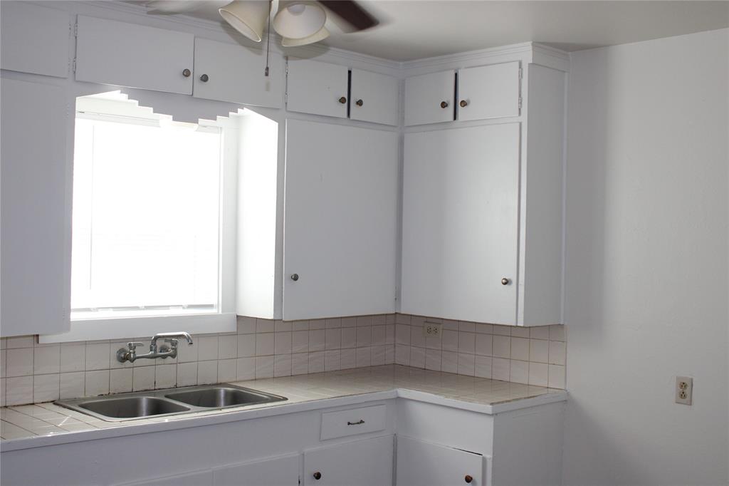 3712 Leland Avenue Property Photo 11
