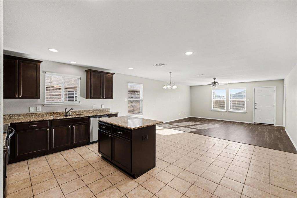 1700 Gayla Creek Drive Property Photo 4