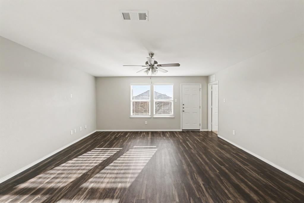 1700 Gayla Creek Drive Property Photo 8