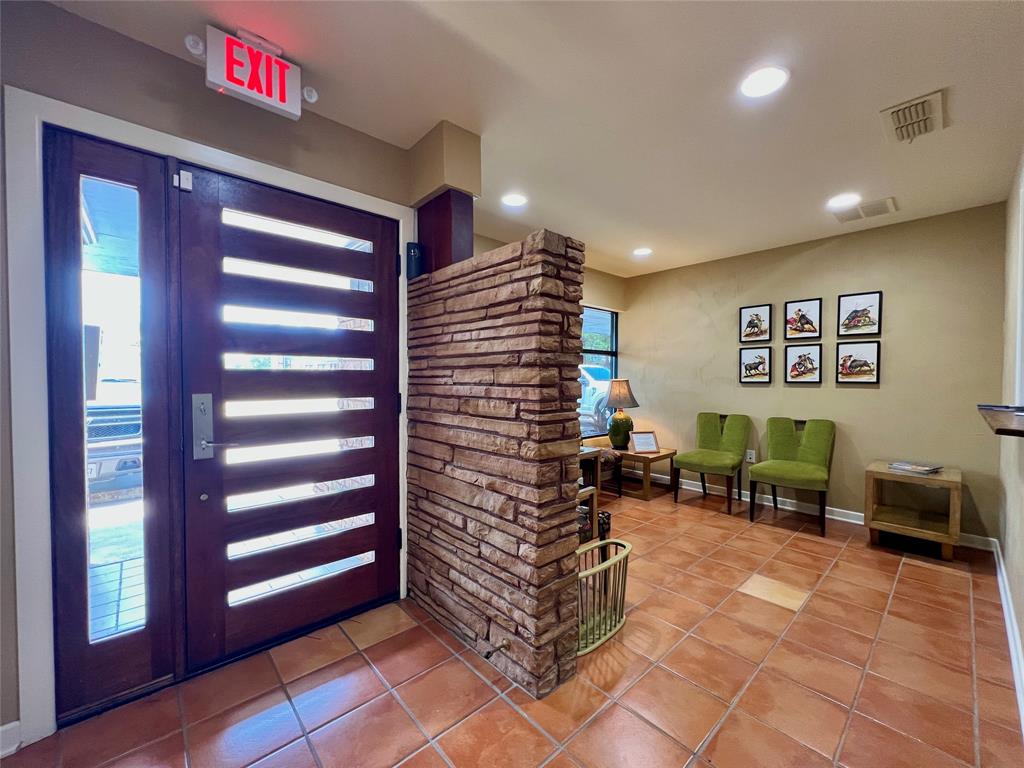 614 Oak Avenue Property Photo 4