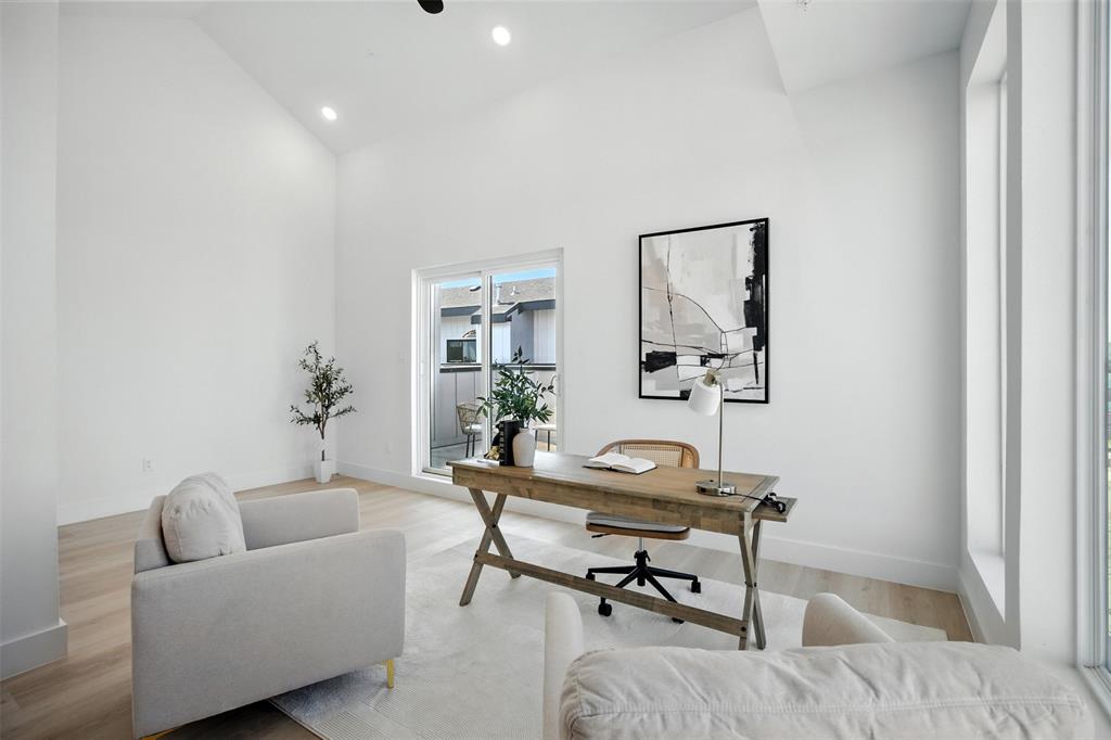312 N Lancaster Avenue 1 Property Photo 25