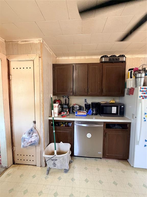 744 Chilton Street Property Photo 10