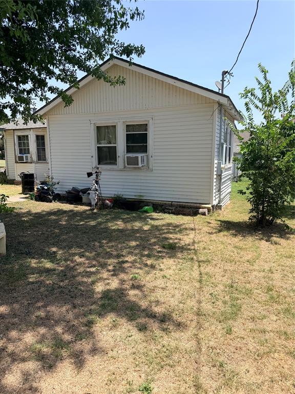 744 Chilton Street Property Photo 25